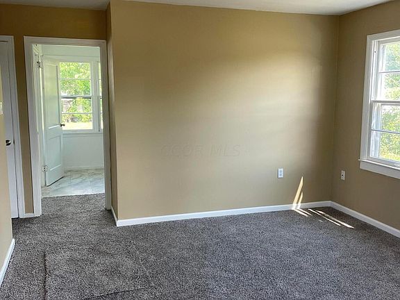 4th image of 518 Morse St