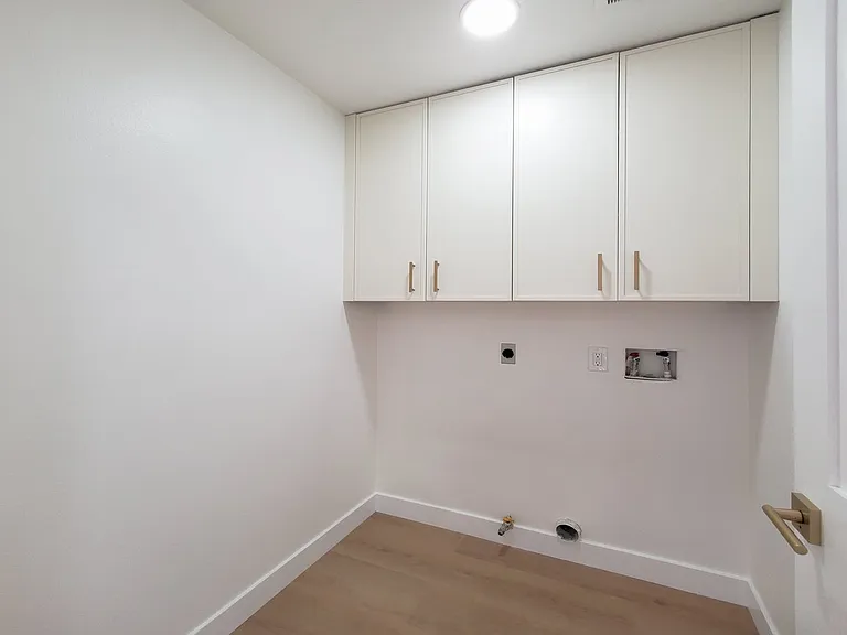 220 S Linhaven Cir — Photo 38