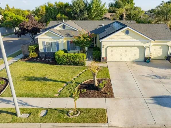 1447 Orange St, Lemoore, CA 93245