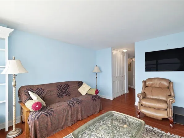 7002 Blvd East image 16 of 22