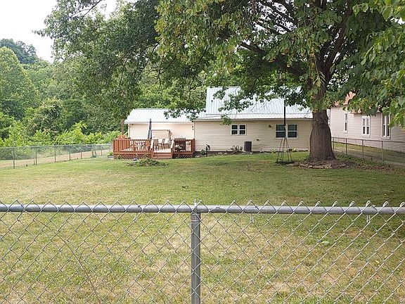 3rd image of 102 1st Ave