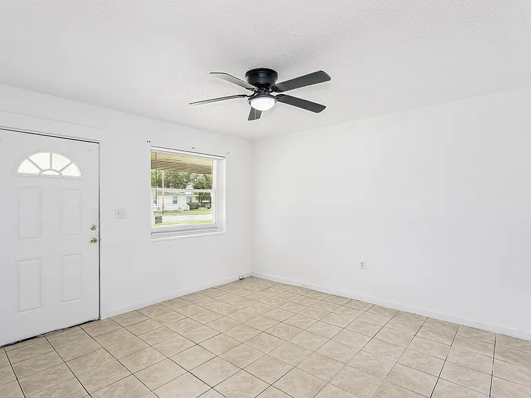 3 Ellinor Ct — Photo 3