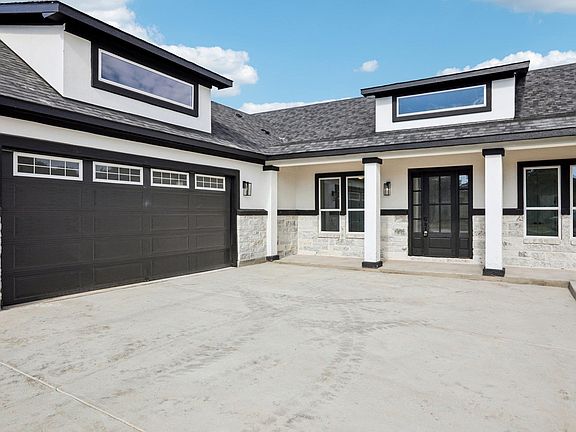 3rd image of 320 Yellow Ribbon Trl