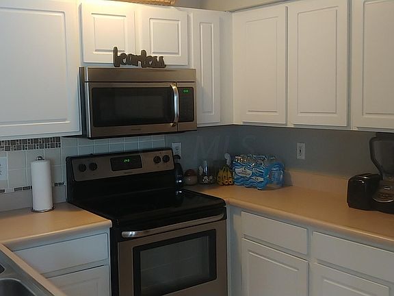 2nd image of 264 Oxford Oak Dr