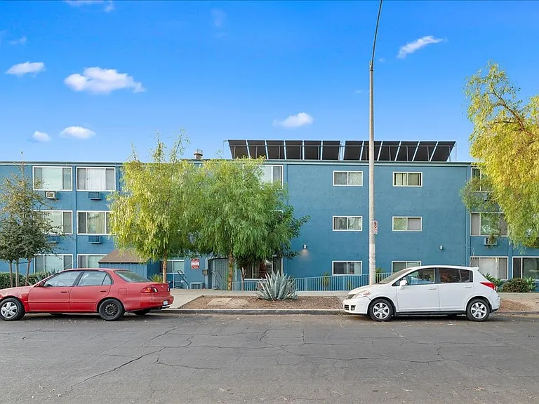 2736 Pomeroy Ave — Photo 10