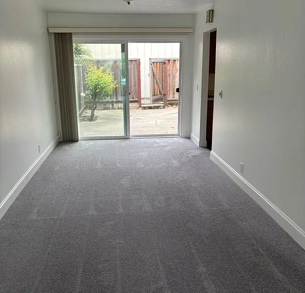 74 Miramonte Dr — Photo 11