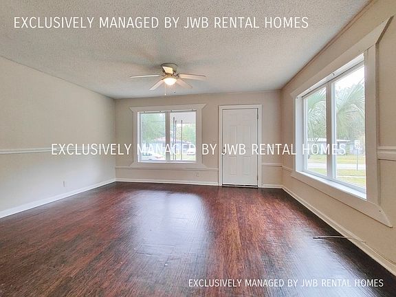 5th image of 3011 W 1st St