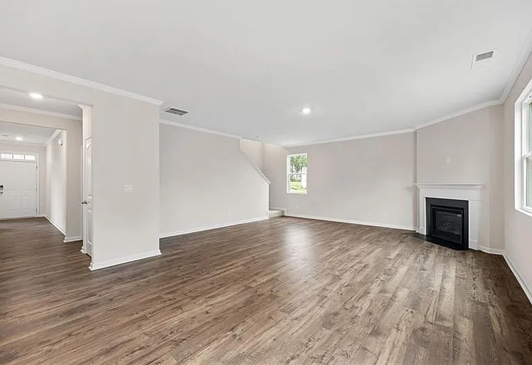7962 Centera Ct — Photo 12