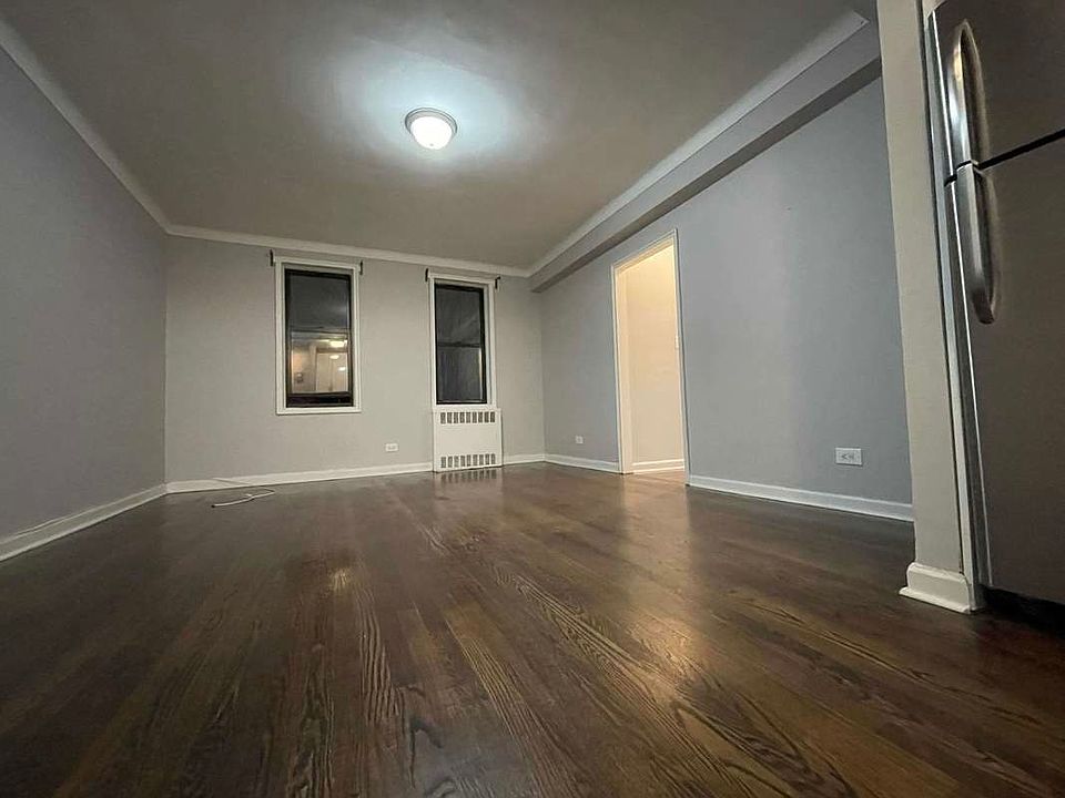 2nd image of 1272 E 36th St #D1