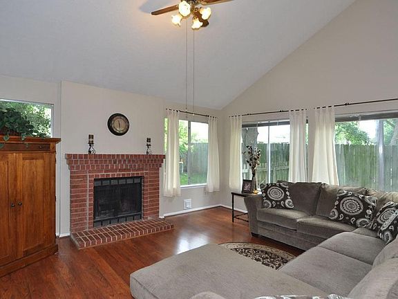 4th image of 15810 Oak Mountain Dr