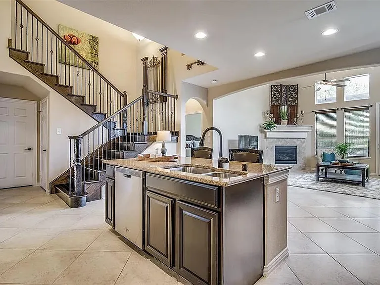 2508 Barranca Way — Photo 8