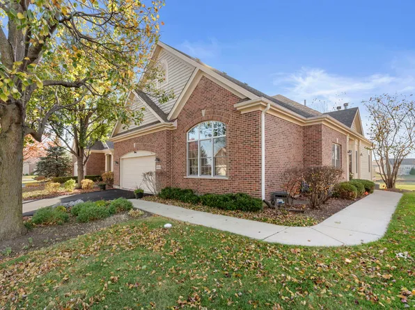 4730 Coyote Lakes Cir, Lake In The Hills, IL 60156