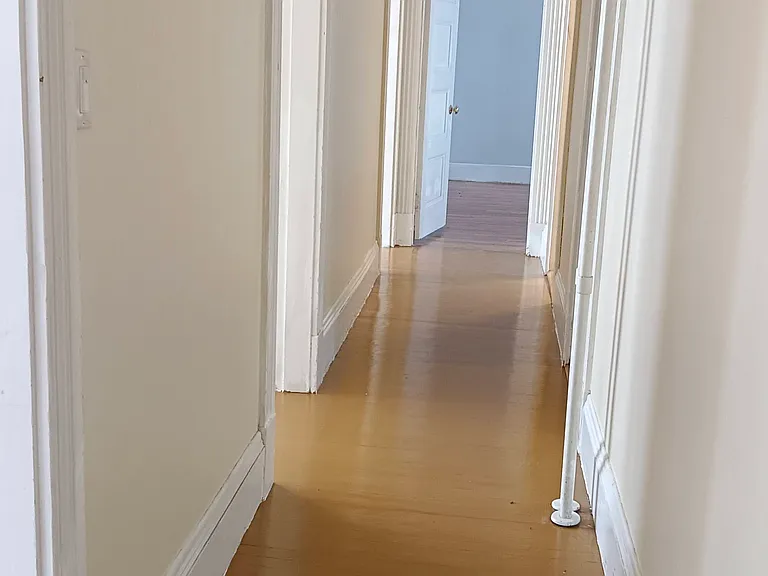 52 Crescent Ave #1 — Photo 4