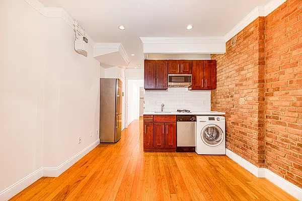 Rented by REAL New York | media 8