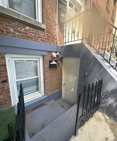10 Mercer St #1 — Photo 1