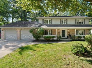 18118 Whitman Ln, Lansing, IL 60438