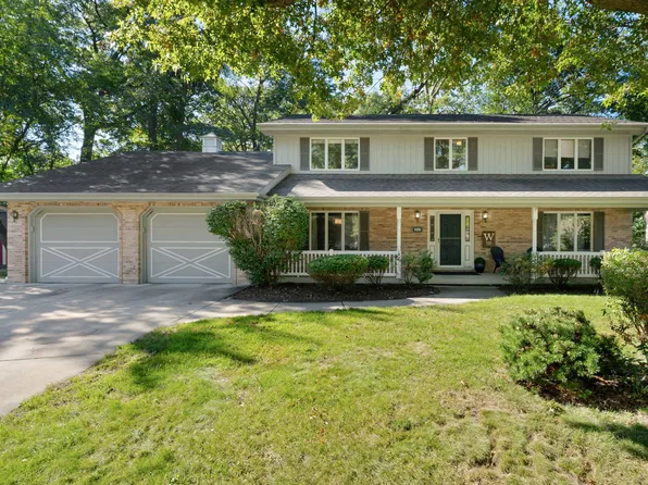 18118 Whitman Ln, Lansing, IL 60438