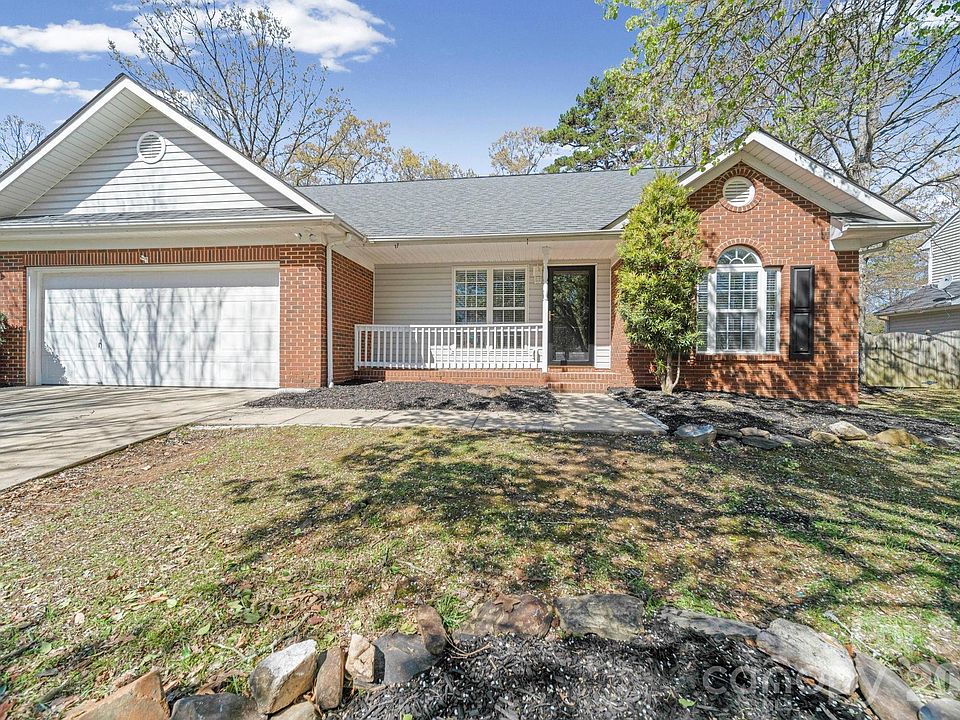 1st image of 1613 Winthrop Ln #100