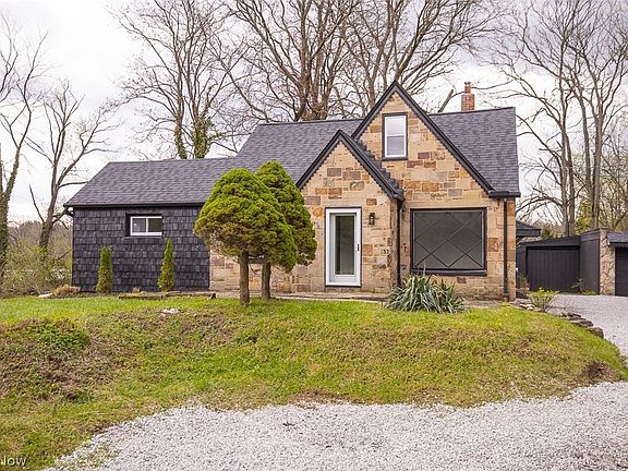 2nd image of 332 Solon Rd