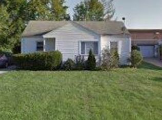 6594 Ridgeview Rd, Mayfield Heights, OH 44124