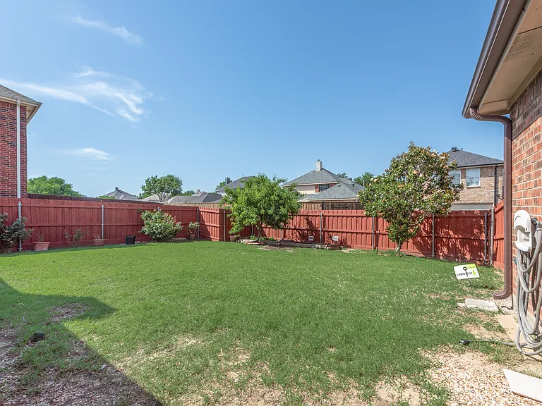 3806 Palace Pl — Photo 15