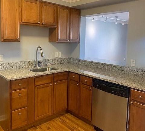 4th image of 10 N Ogden St APT 306