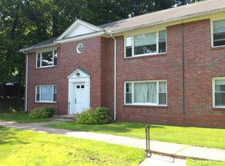 26 Hallock St APT 16, Amherst, MA 01002