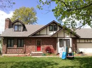 2317 S Hilton Ave, Springfield, MO 65807