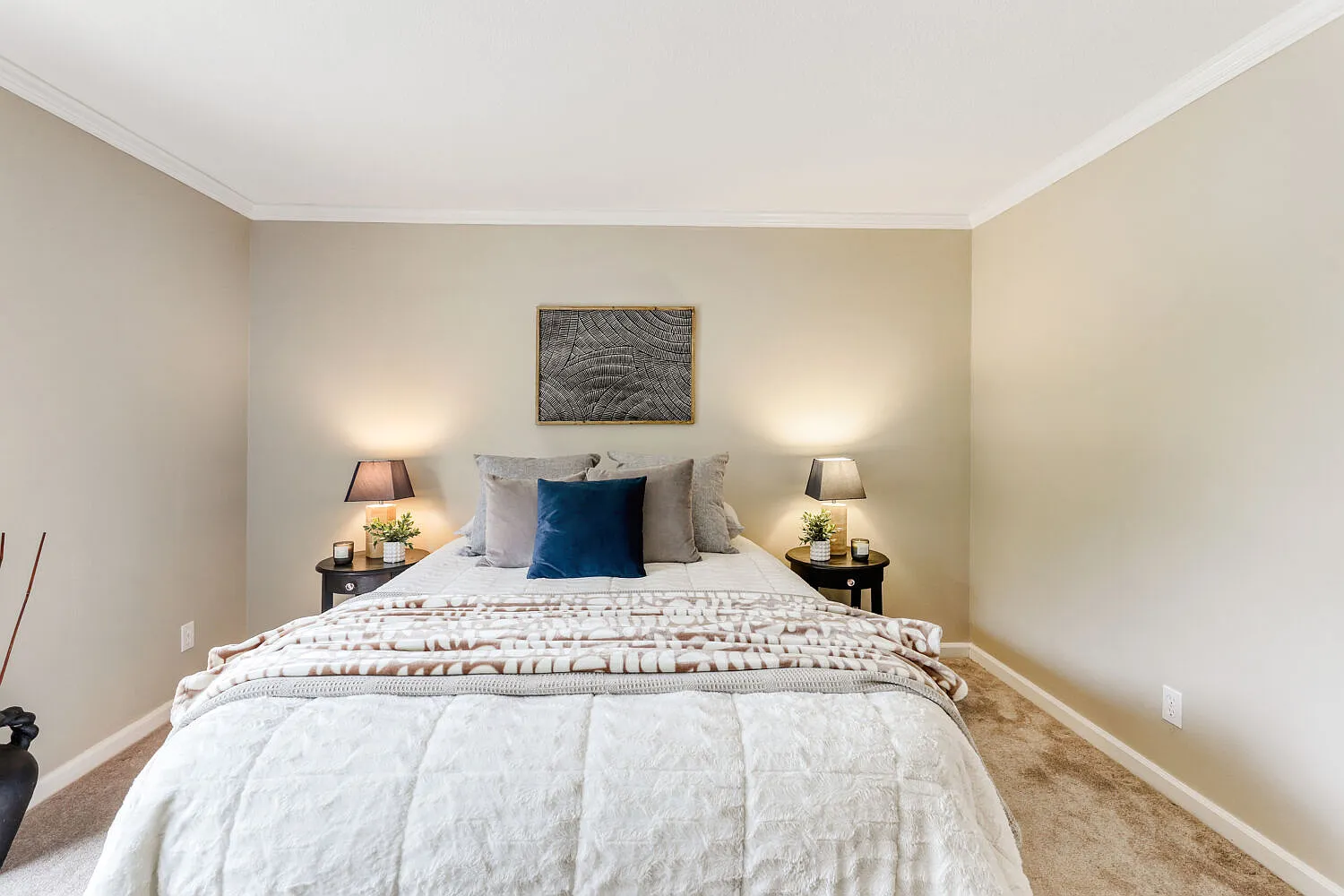 1 bed, 690 sqft, $1,800 — Photo 2