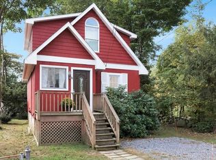 66 Travis Ave, Stamford, CT 06905