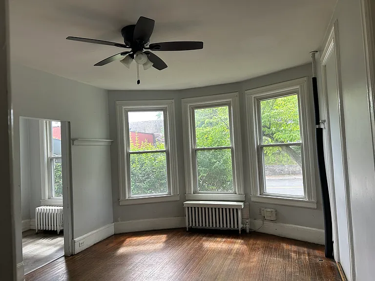35 Wayne Ave #1 — Photo 11