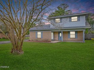 112 Pickwick Dr, Lafayette, LA 70503