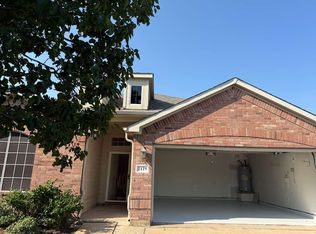 2129 Juniper Dr, Forney, TX 75126