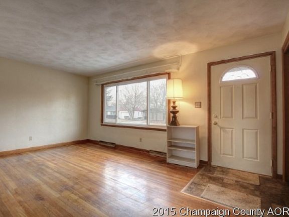 4th image of 805 E Burkwood Dr