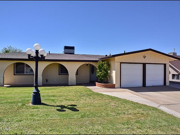 3rd image of 5540 Carousel Dr
