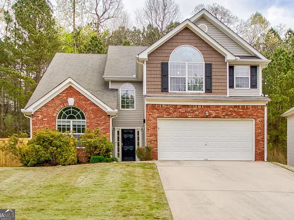 77 Saint Charles Pl, Sharpsburg, GA 30277