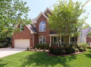 3724 Cliff Haven Dr, Raleigh, NC 27615