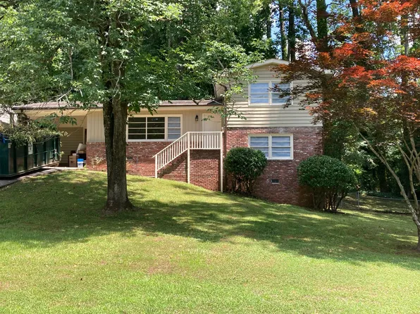 275 Underwood Dr, Sandy Springs, GA 30328