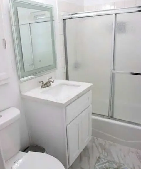 8719 Yorktown Ave — Photo 12