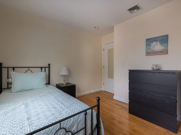916 Reef Rd #1 — Photo 9
