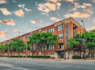 2502 Live Oak St APT 301, Dallas, TX 75204