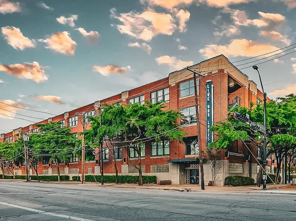 2502 Live Oak St APT 301, Dallas, TX 75204