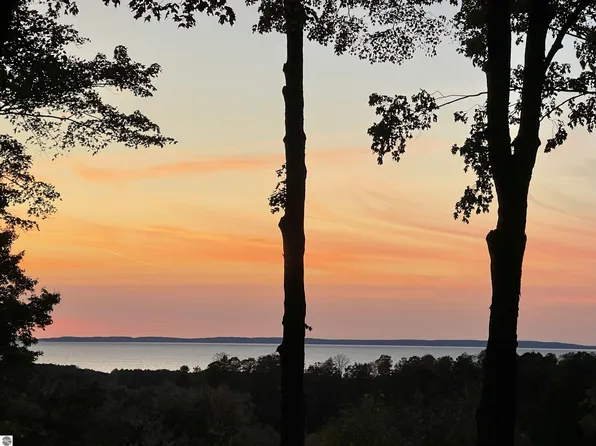 N Christianson Rd, Northport, MI 49670