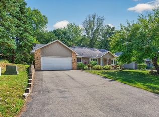 8746 Highwood Way, Apple Valley, MN 55124