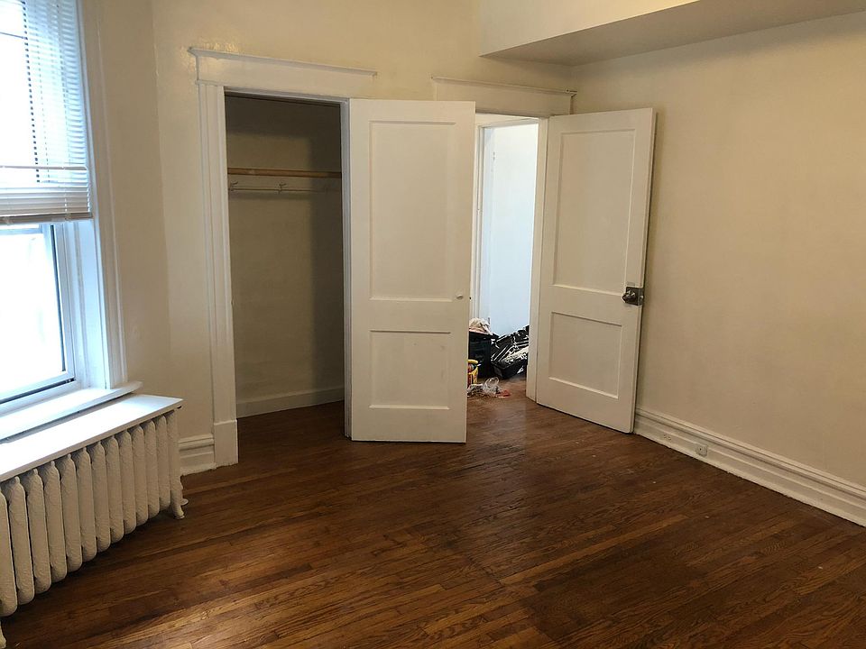 1st image of 4582 Clarence Ave #A