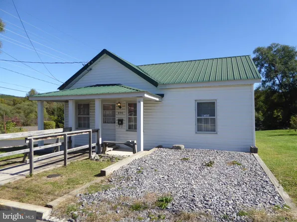 496 N Bolton St, Romney, WV 26757