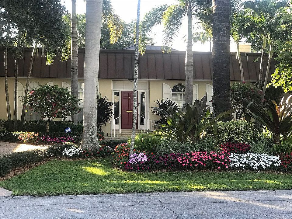 1st image of 510 NE 8th Ave