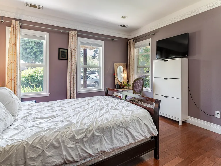 596 Pettis Ave — Photo 11