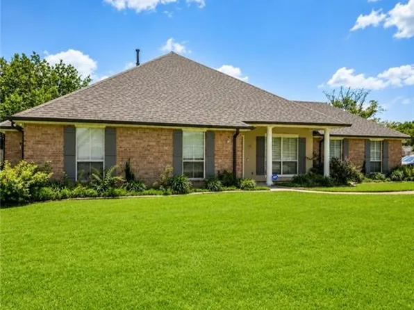 440 Gainesway Dr, Madisonville, LA 70447