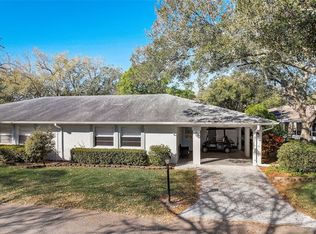 2029 Hampstead Cir, Sun City Center, FL 33573